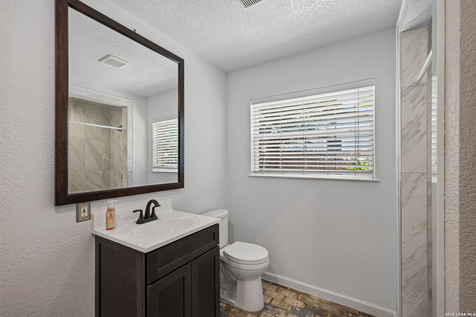2414 Perkins Drive Austin TX 78744