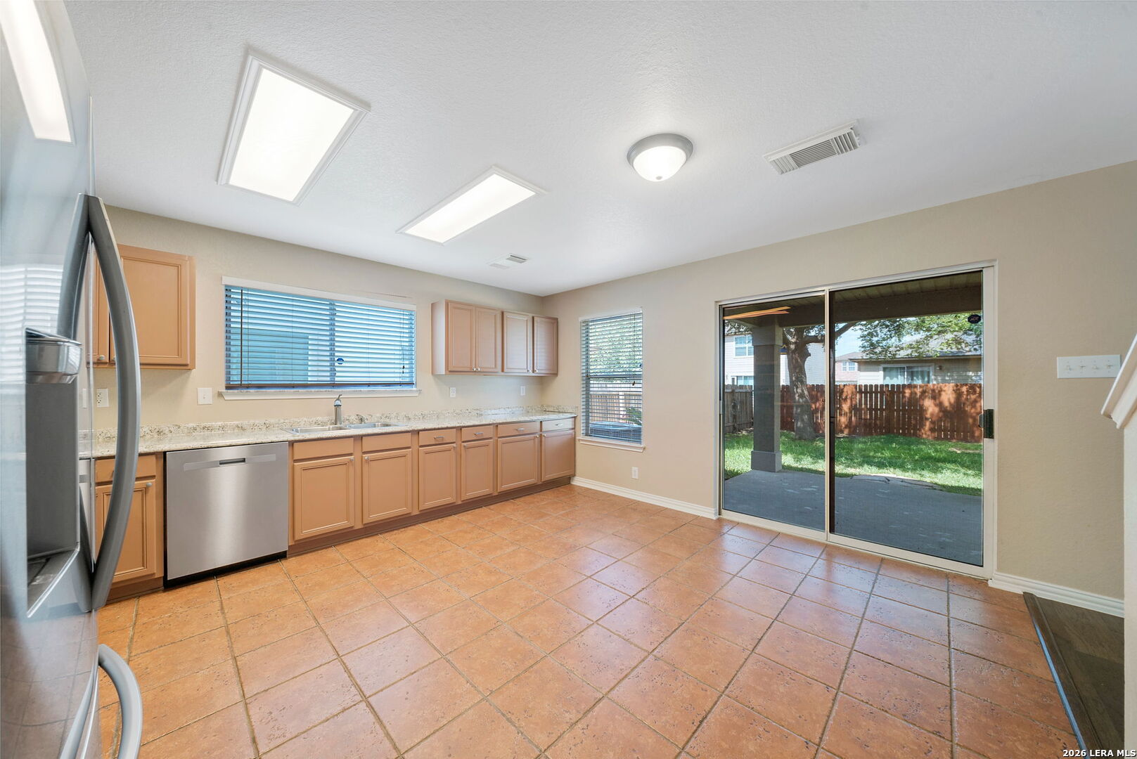 136 Longhorn Way Converse TX 78108