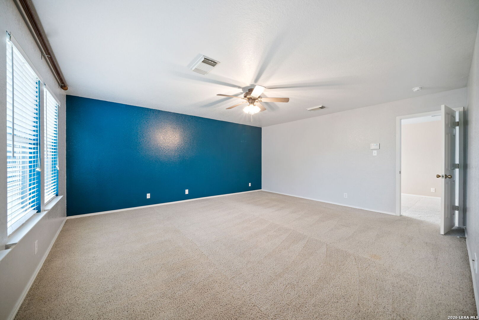 136 Longhorn Way Converse TX 78108