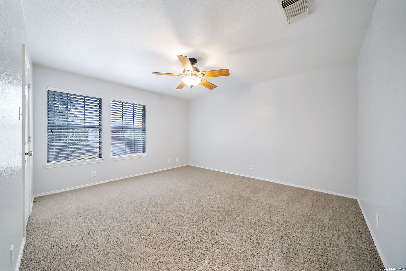 136 Longhorn Way Converse TX 78108