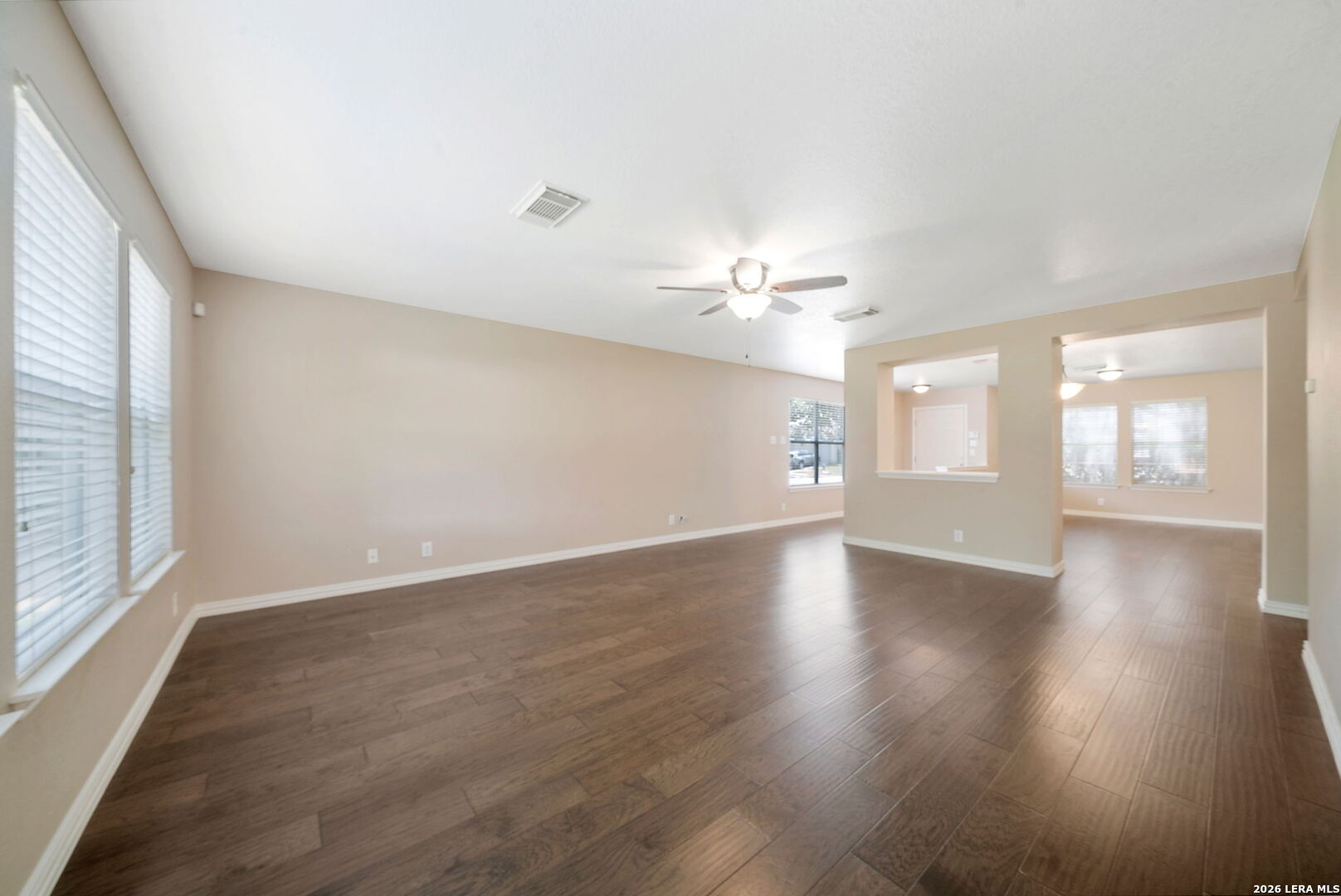 136 Longhorn Way Converse TX 78108