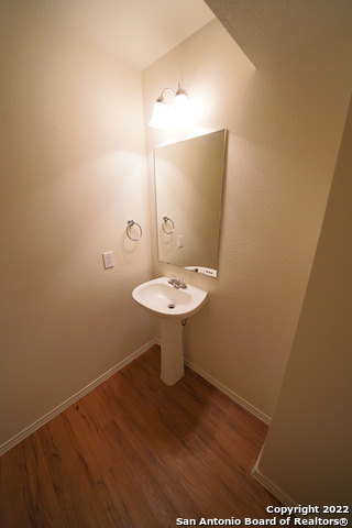 109 Willow Hill Cibolo TX 78108
