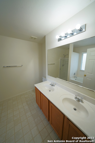 109 Willow Hill Cibolo TX 78108