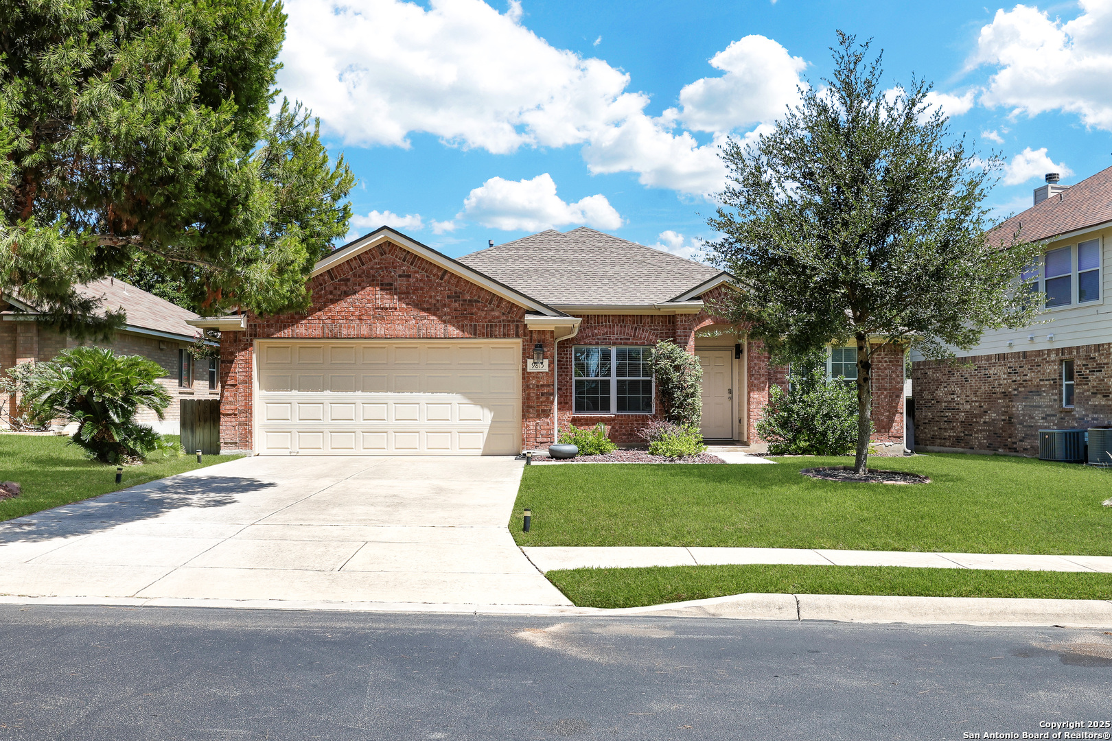 9815 Lockberry Lane San Antonio TX 78251
