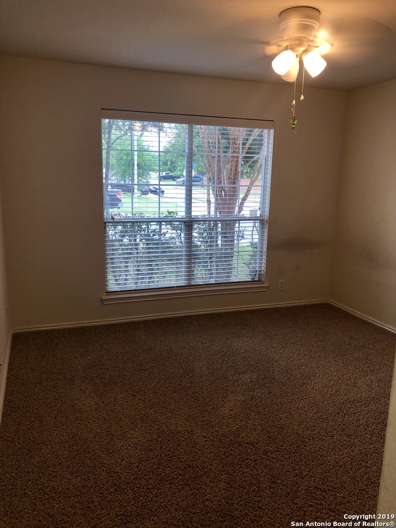 5123 Duke Field San Antonio TX 78227