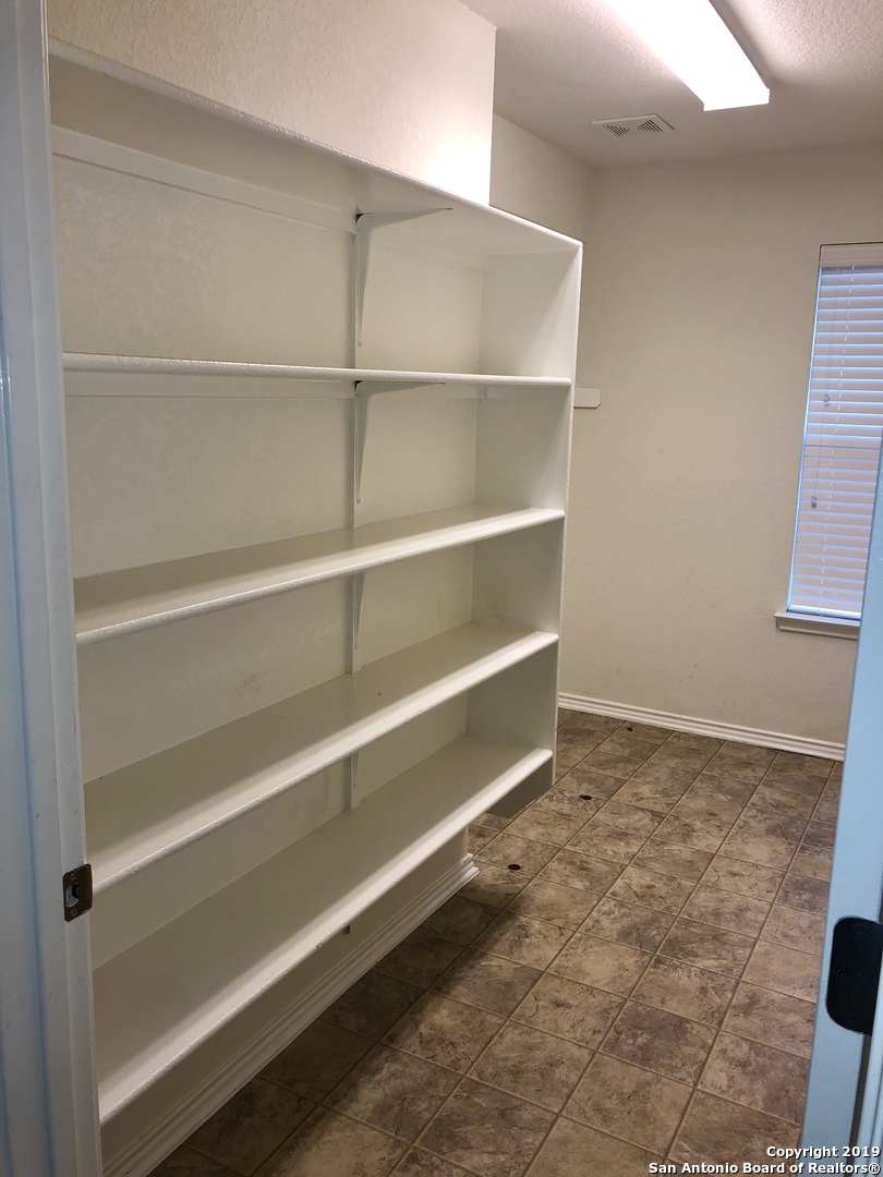 5123 Duke Field San Antonio TX 78227