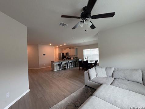 13119 Rosemary Cove St Hedwig TX 78152