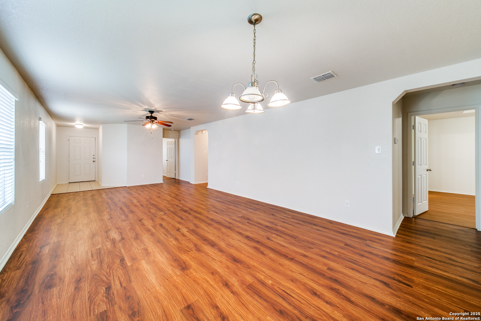 3608 Lazy Diamond Selma TX 78154