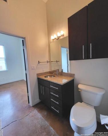 831 S Flores San Antonio TX 78204
