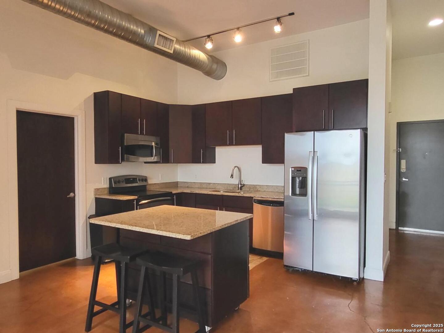 831 S Flores San Antonio TX 78204