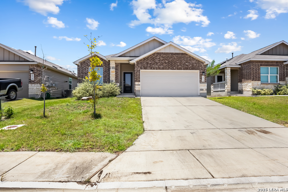 2924 Whinchat New Braunfels TX 78130