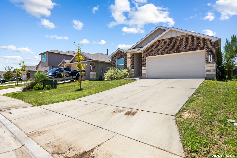 2924 Whinchat New Braunfels TX 78130