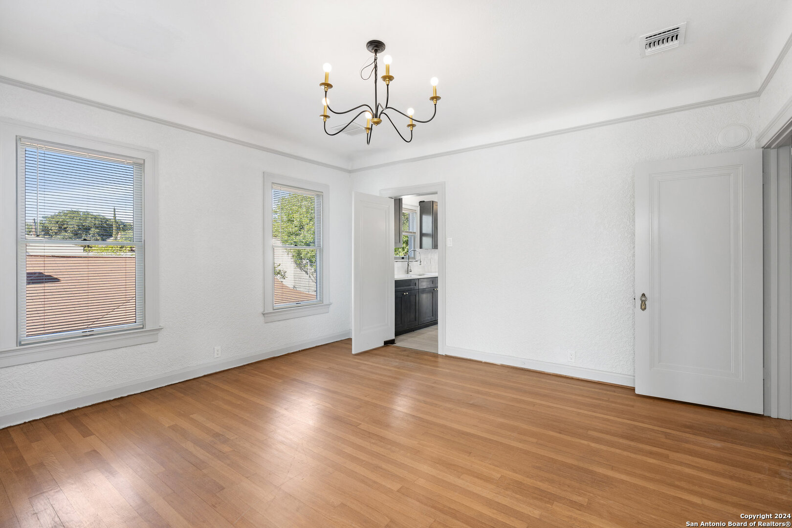 331 W Elsmere Place San Antonio TX 78212