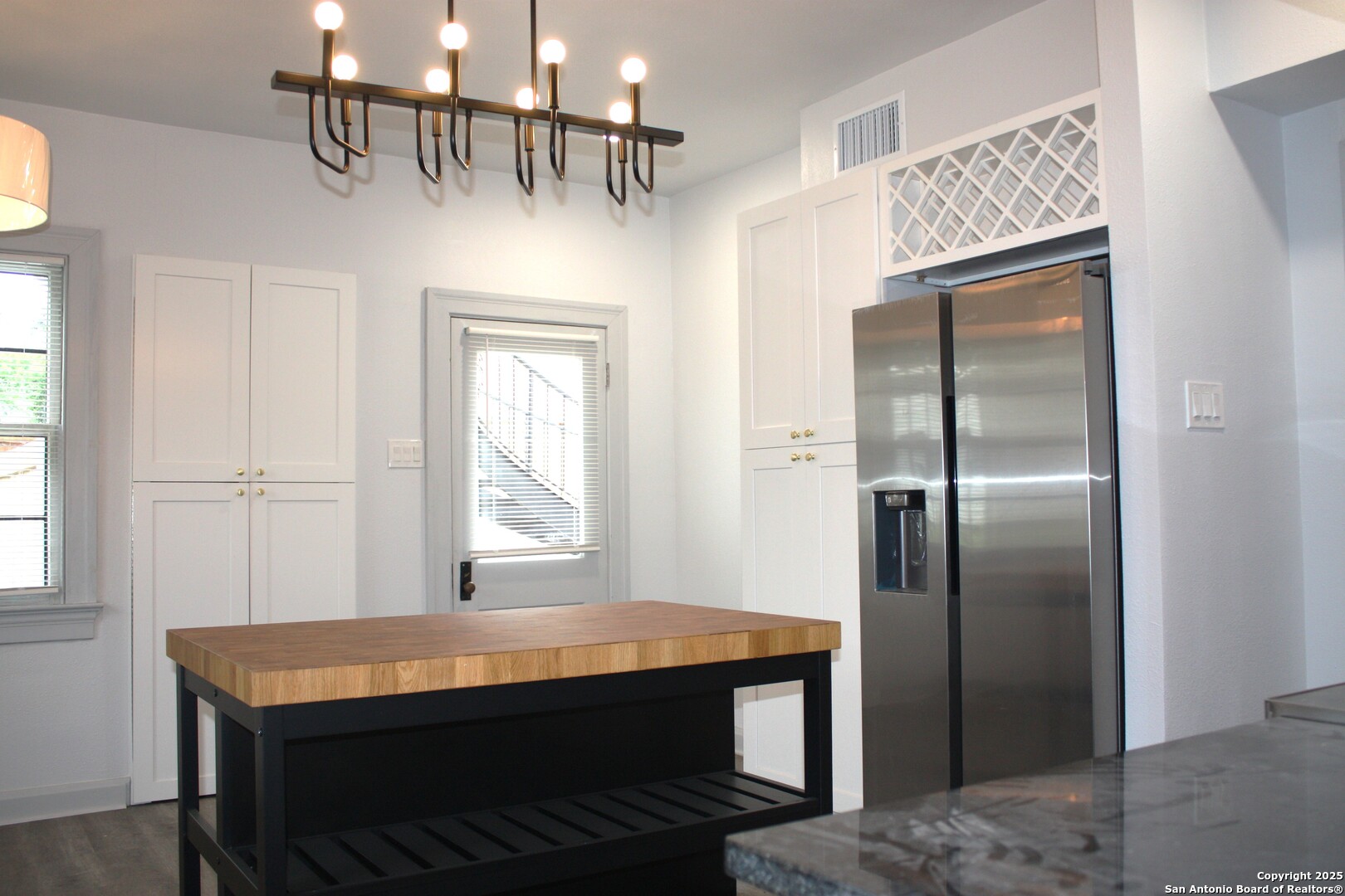 331 W Elsmere Place San Antonio TX 78212