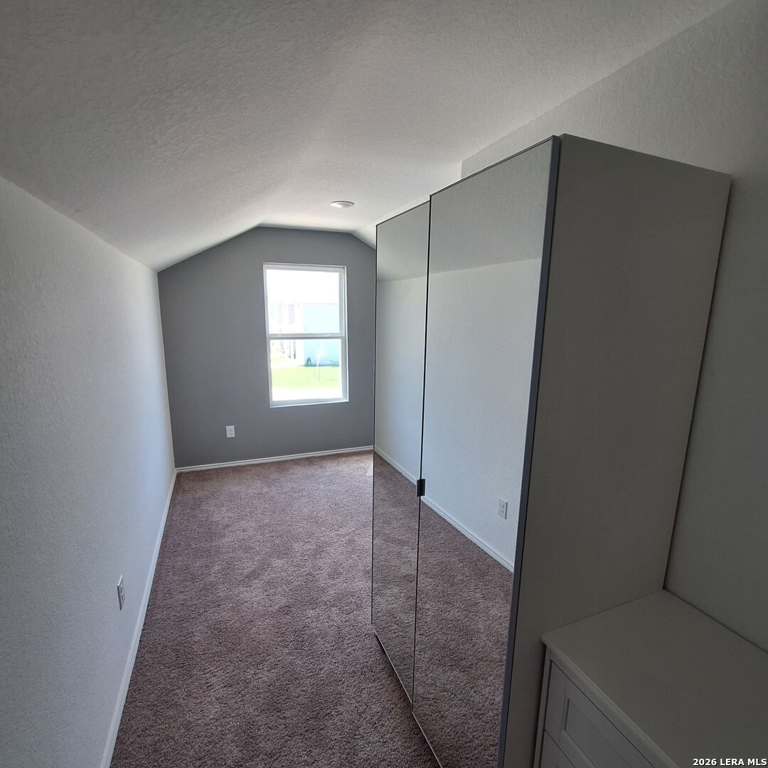 7033 Elm Cove San Antonio TX 78244