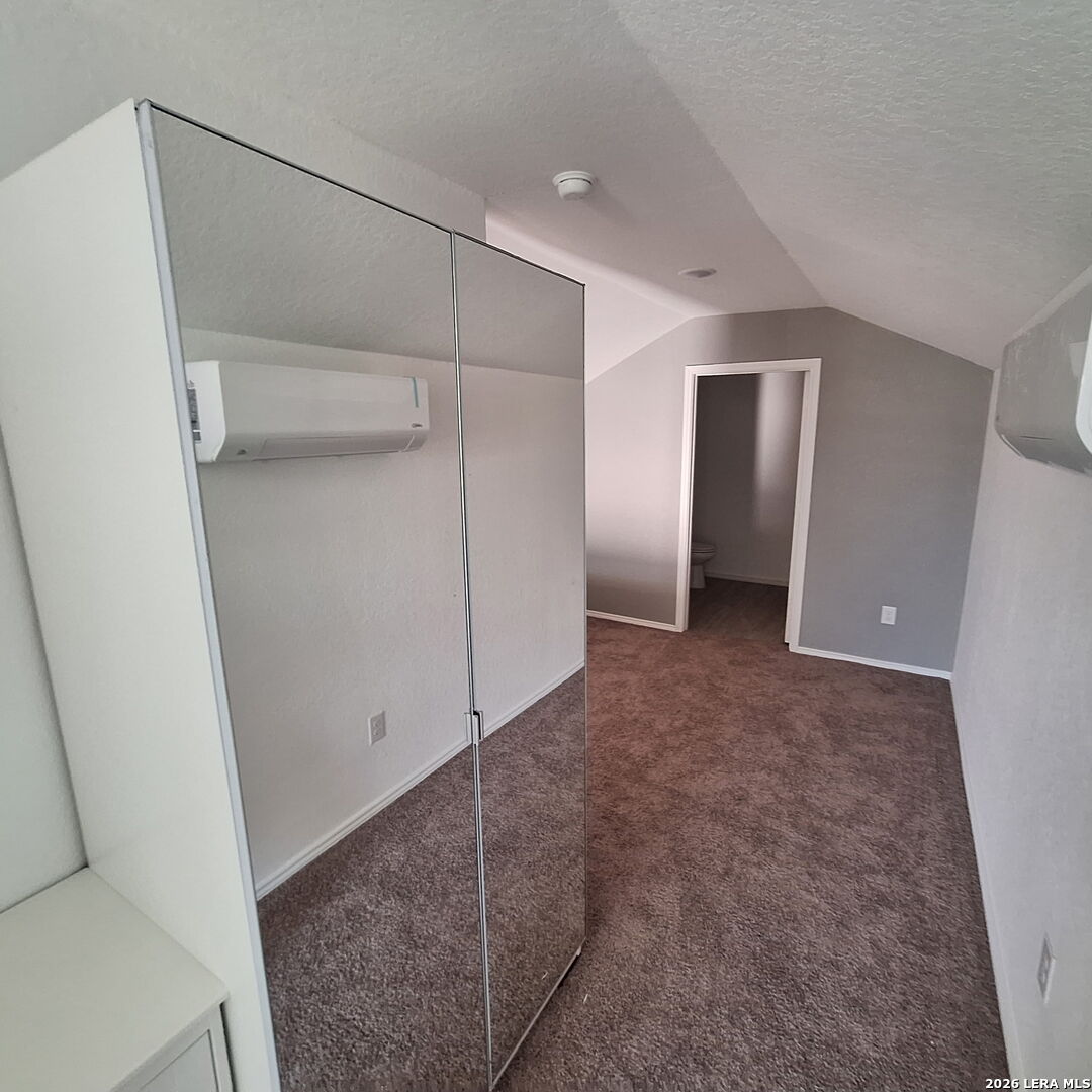 7033 Elm Cove San Antonio TX 78244