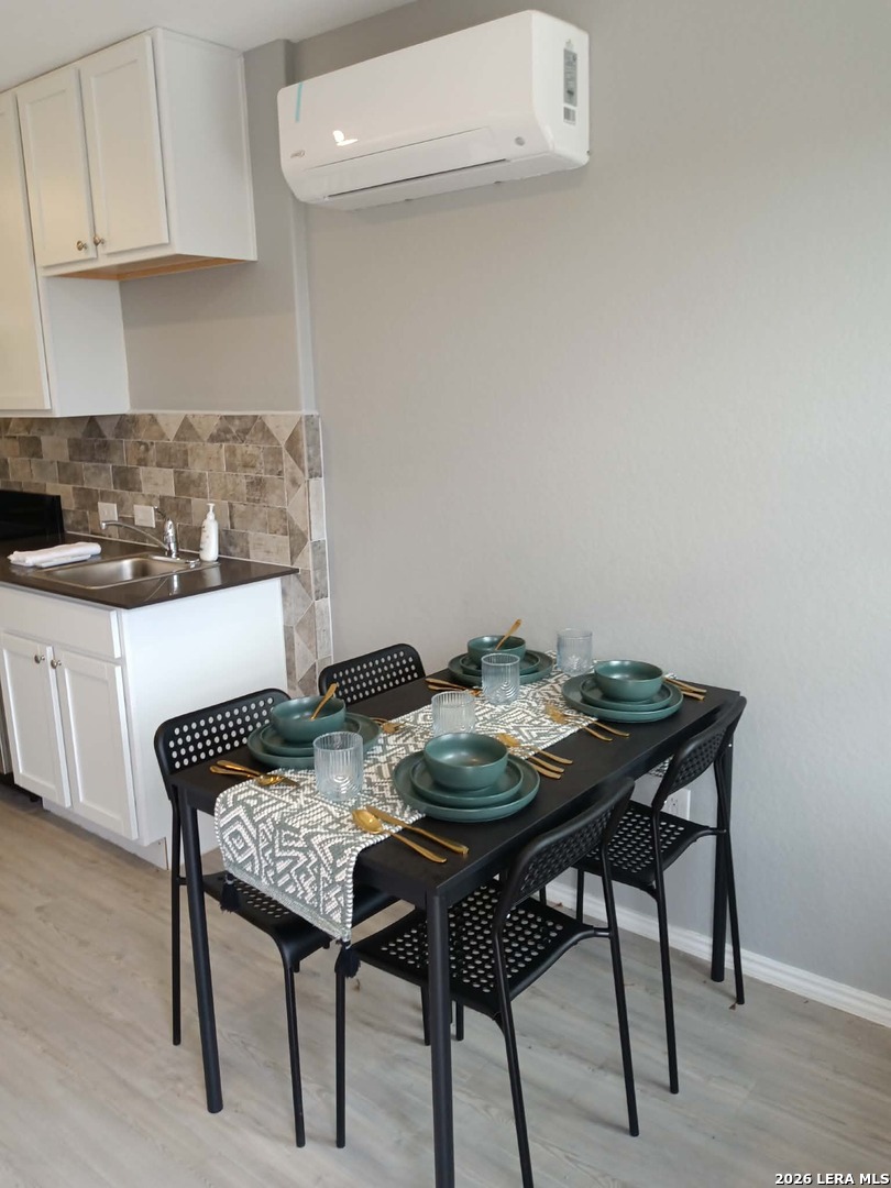 7033 Elm Cove San Antonio TX 78244