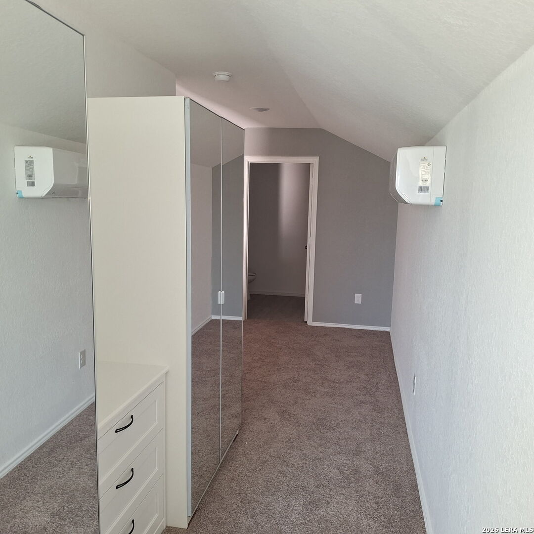 7033 Elm Cove San Antonio TX 78244