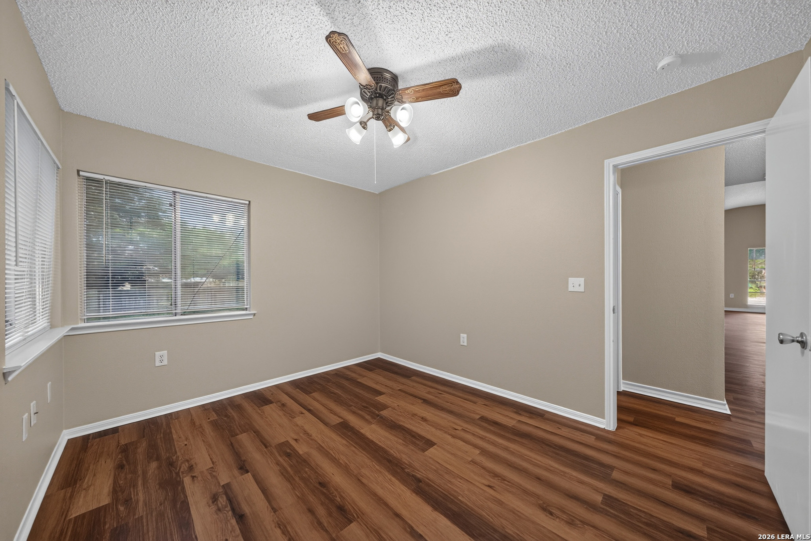 10042 Sierra Pass Converse TX 78109