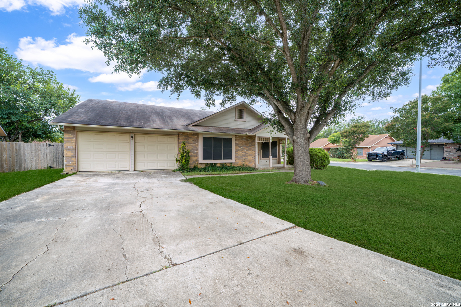 10042 Sierra Pass Converse TX 78109