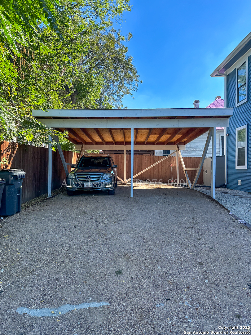802 Montana Street San Antonio TX 78203