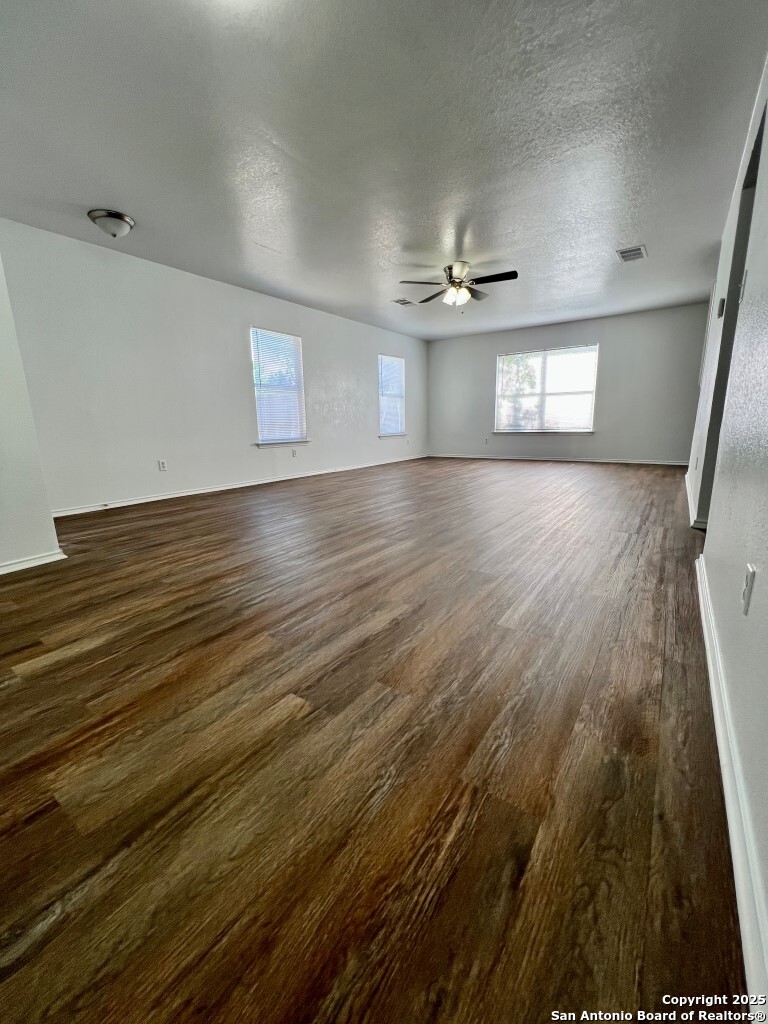 2411 Laden Meadows San Antonio TX 78245