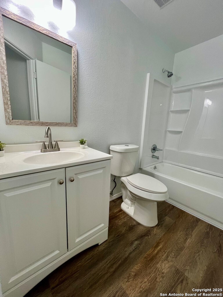 2411 Laden Meadows San Antonio TX 78245
