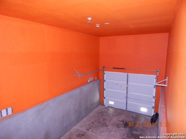 7127 Comet Manor San Antonio TX 78252