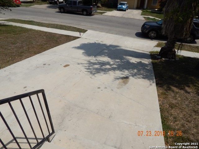 7127 Comet Manor San Antonio TX 78252