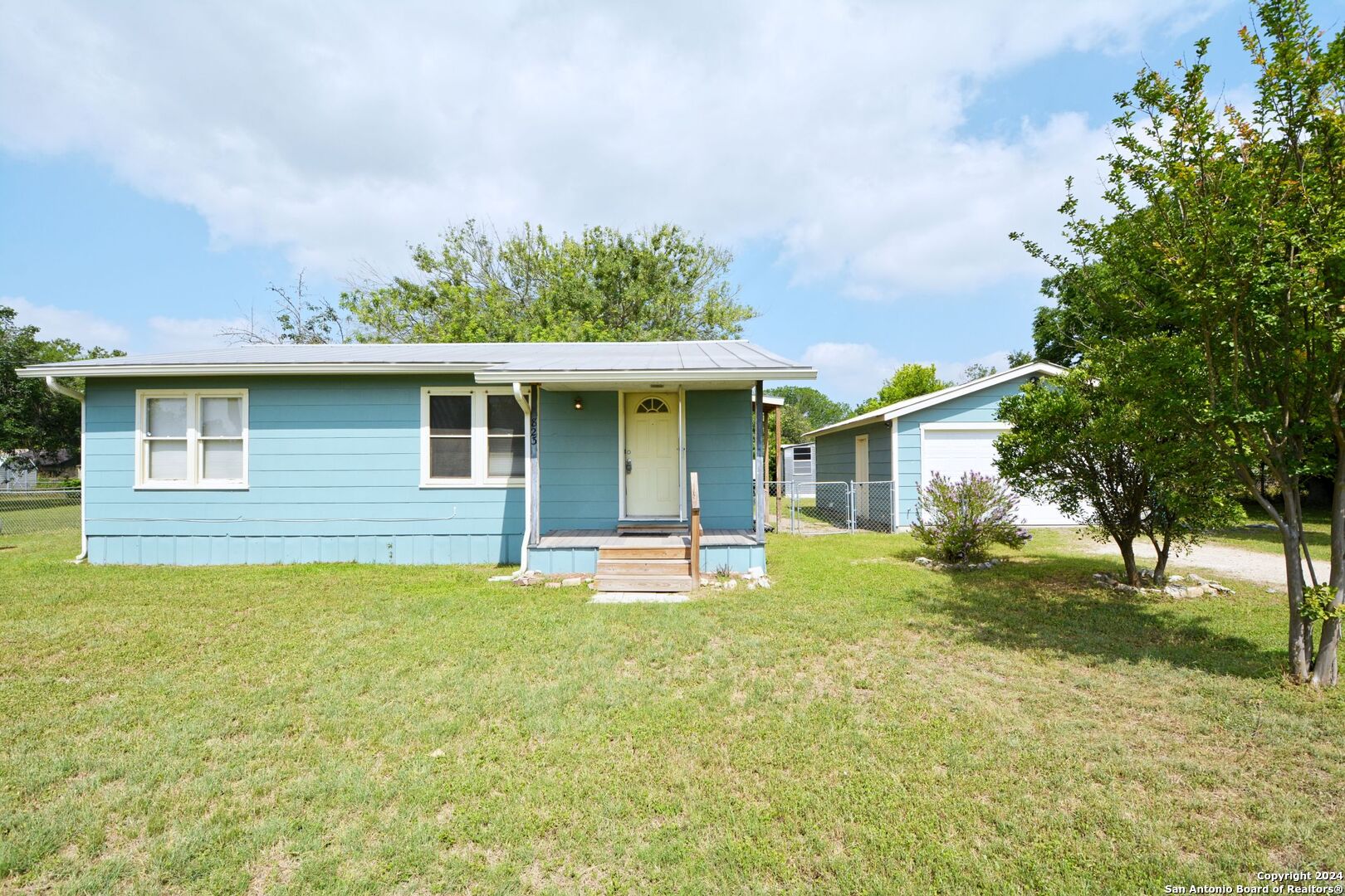 823 Serna Drive New Braunfels TX 78130