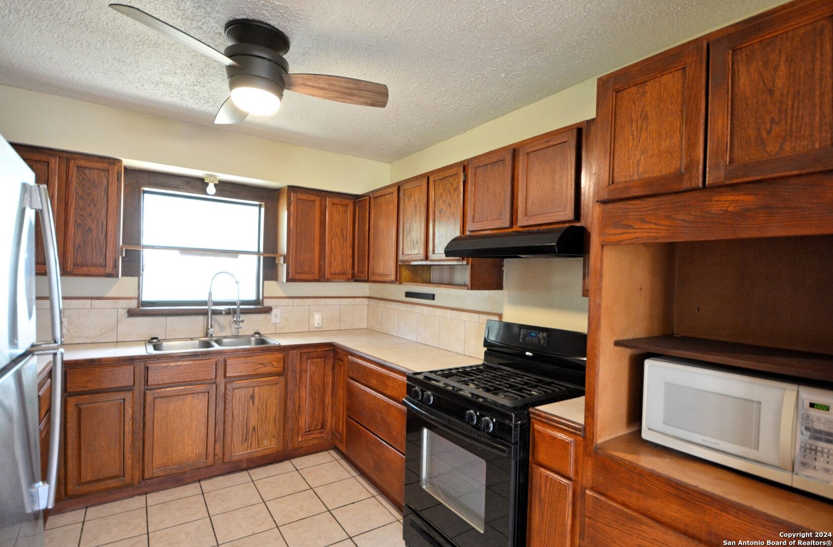 823 Serna Drive New Braunfels TX 78130