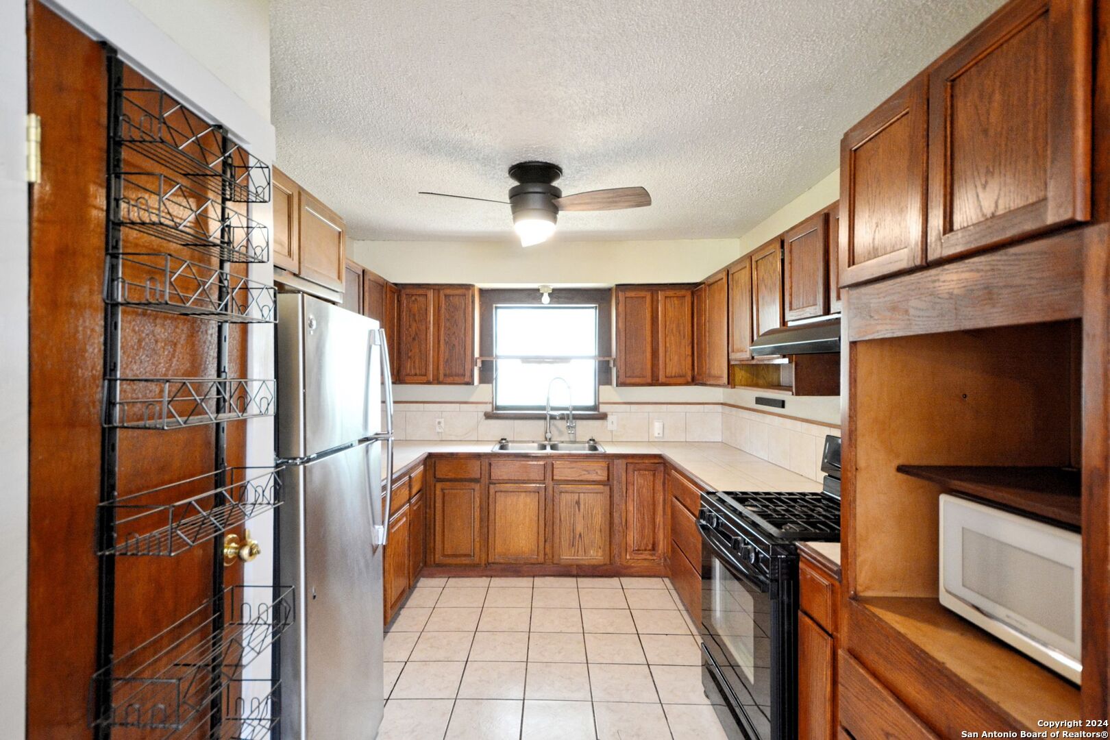 823 Serna Drive New Braunfels TX 78130