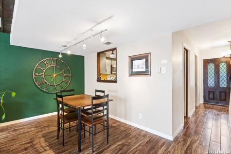 11303 Vance Jackson San Antonio TX 78230