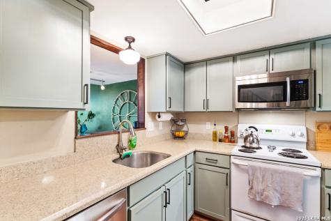 11303 Vance Jackson San Antonio TX 78230