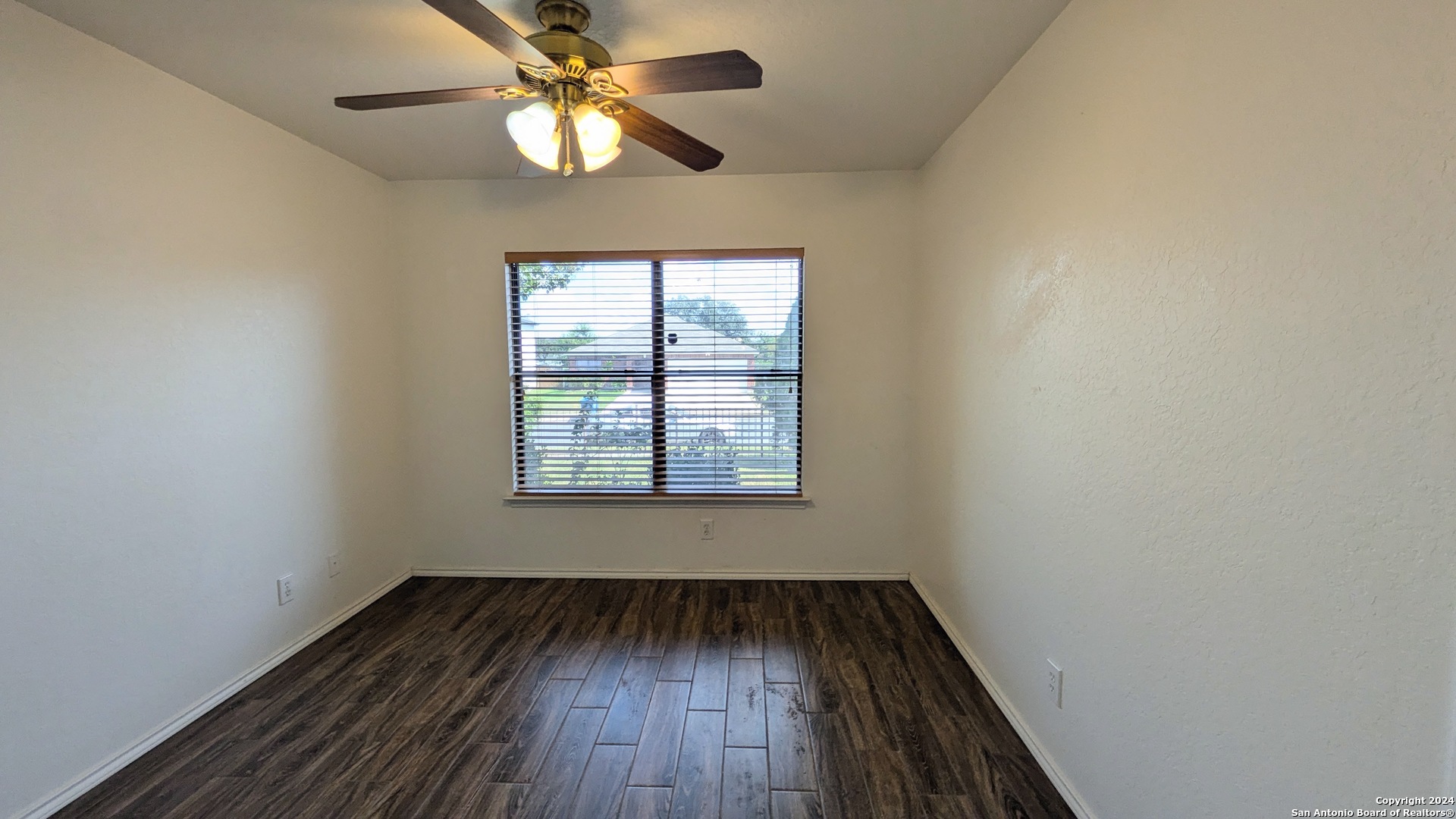 5015 Viking Coral San Antonio TX 78244