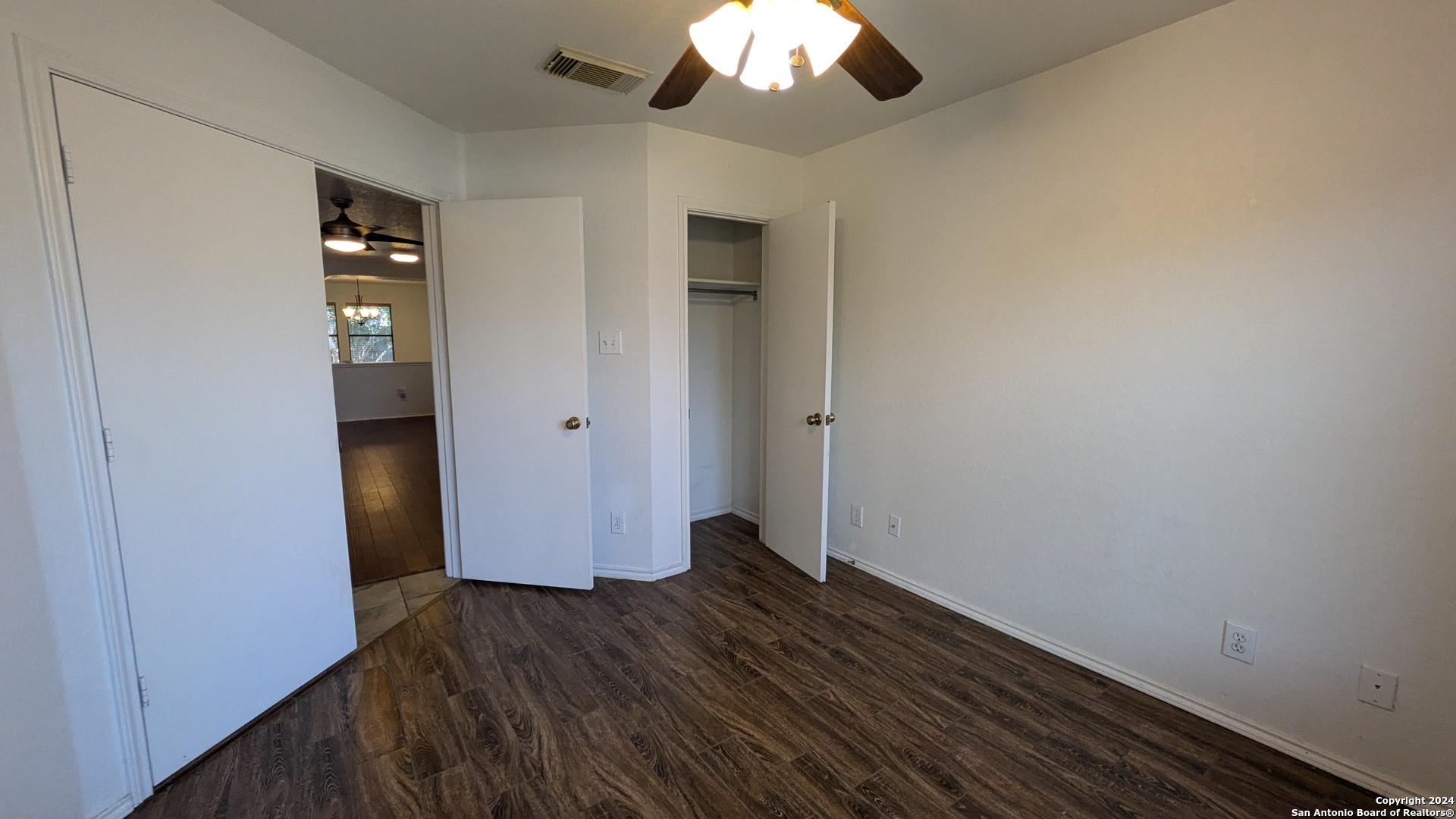 5015 Viking Coral San Antonio TX 78244