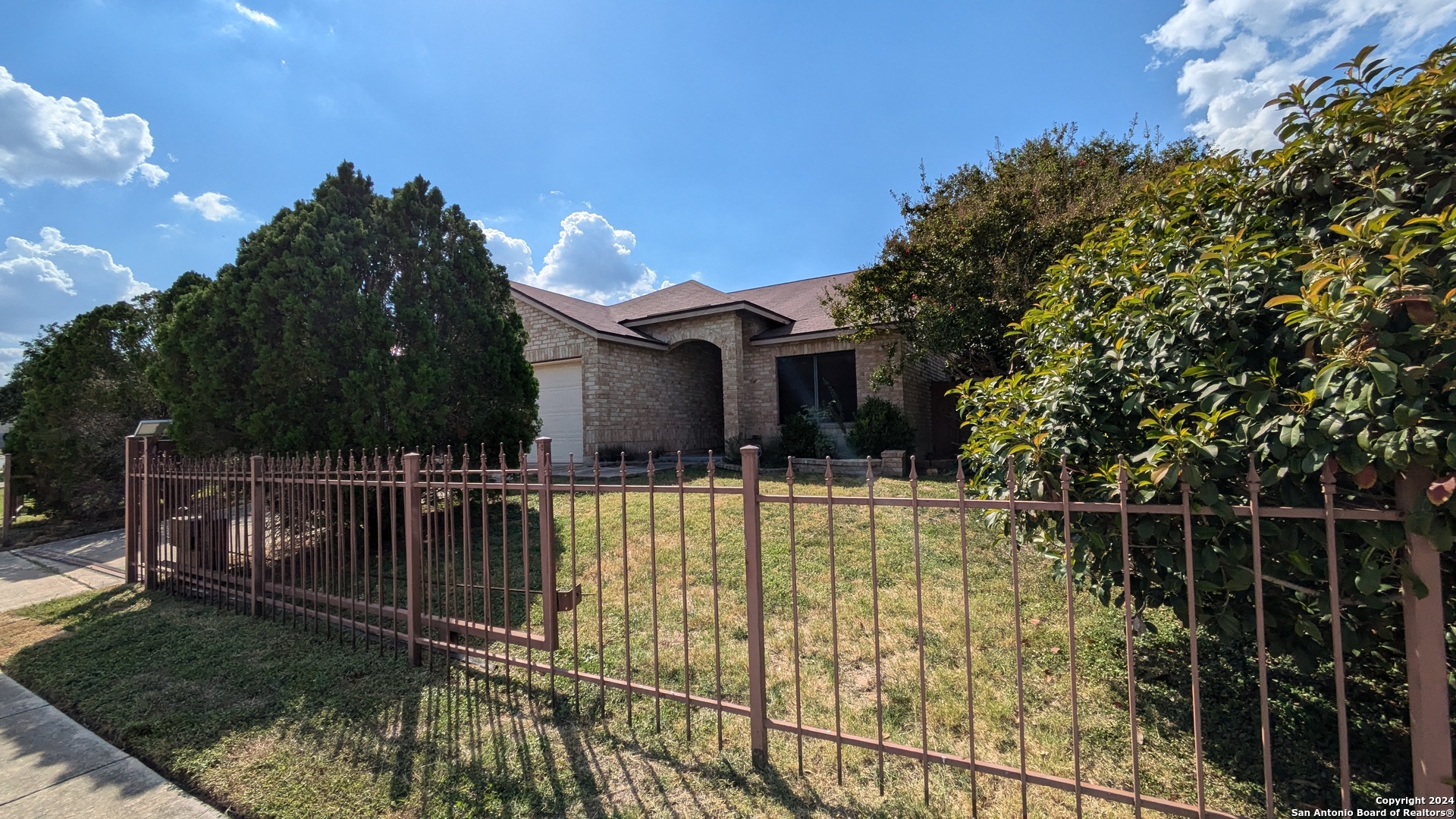 5015 Viking Coral San Antonio TX 78244