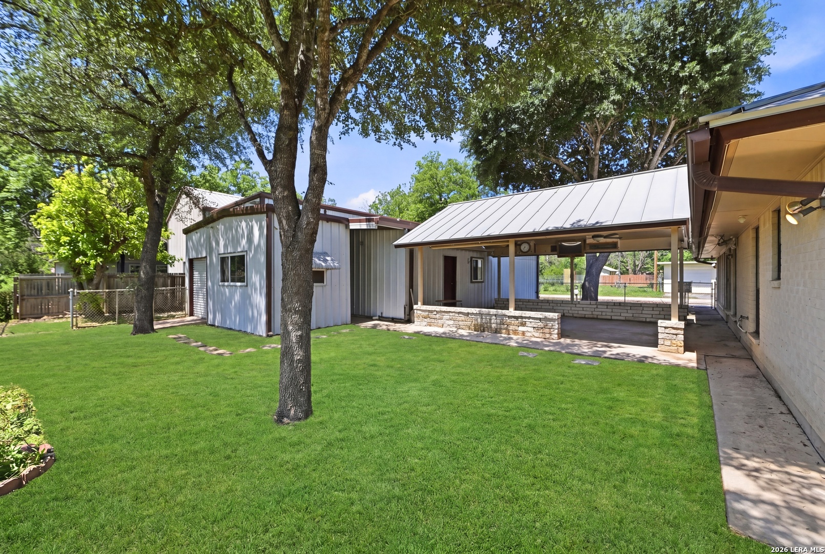 901 Gentilz Castroville TX 78009