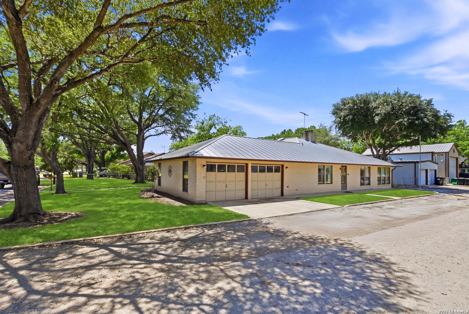 901 Gentilz Castroville TX 78009