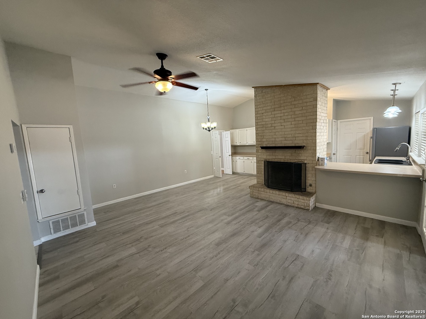 12410 La Lira San Antonio TX 78233