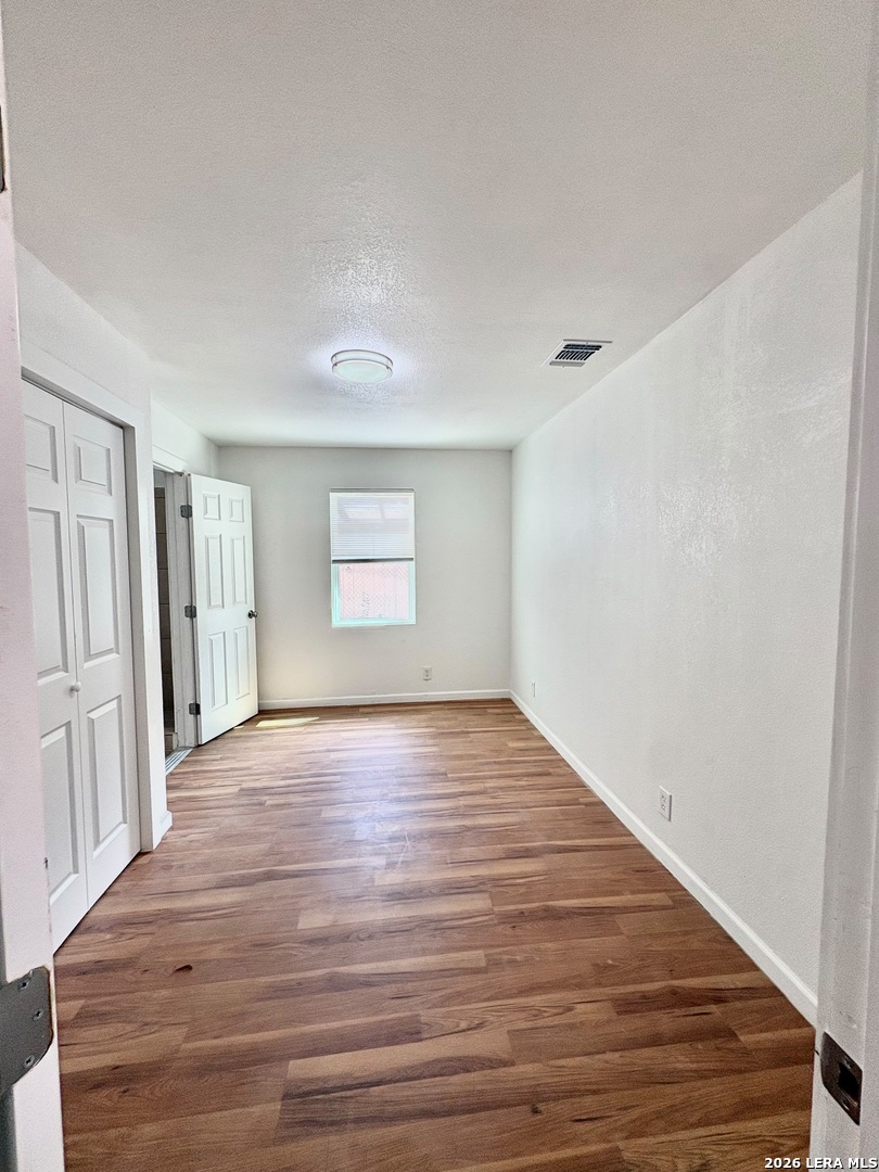 1225 Saltillo San Antonio TX 78207