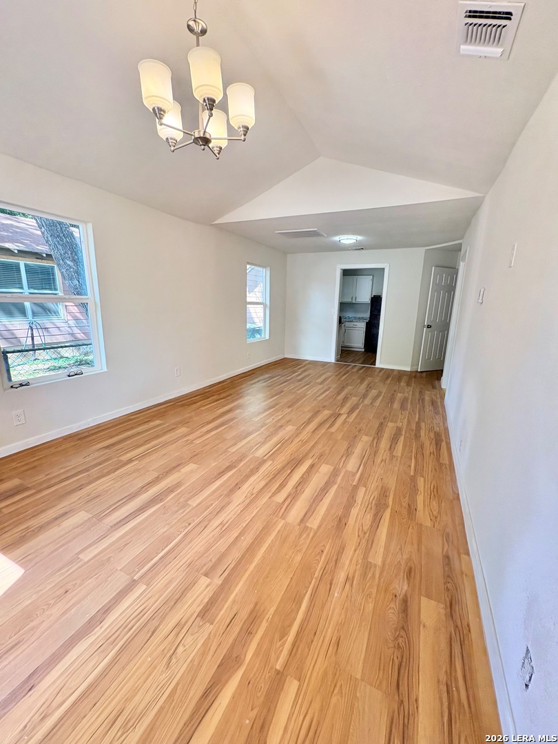 1225 Saltillo San Antonio TX 78207