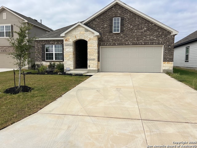 105 Beveridge Seguin TX 78155