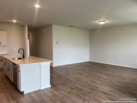 105 Beveridge Seguin TX 78155