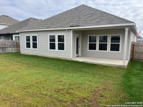 105 Beveridge Seguin TX 78155
