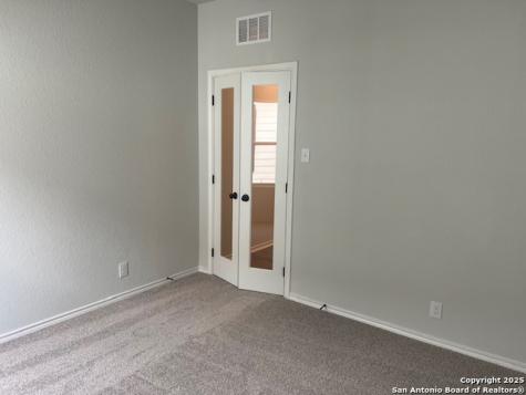 105 Beveridge Seguin TX 78155