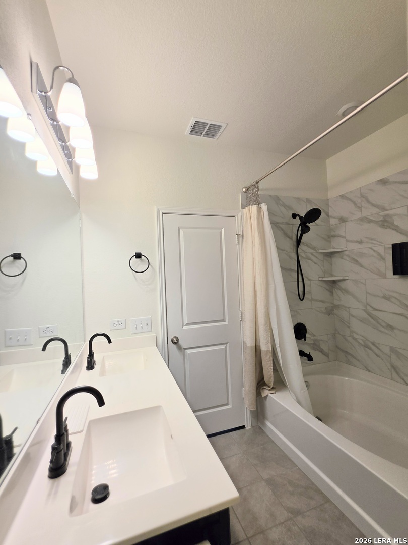 250 W Flowing River Drive Boerne TX 78006