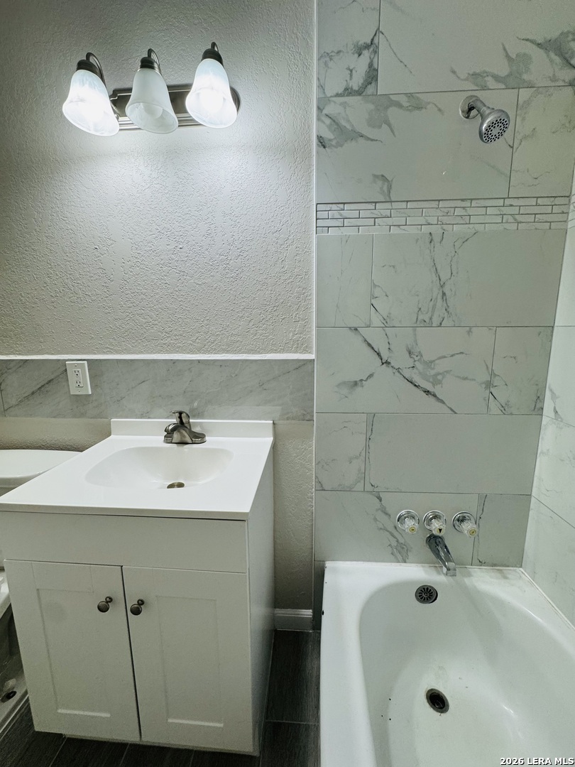 634 N San Joaquin San Antonio TX 78228