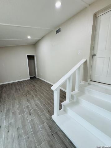 634 N San Joaquin San Antonio TX 78228