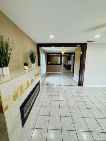 634 N San Joaquin San Antonio TX 78228